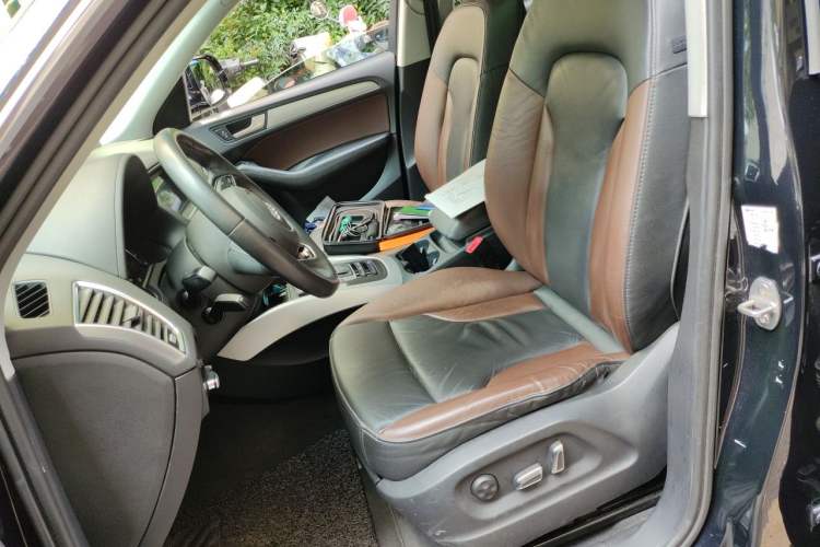 Used Audi Q5 2018 Collector's Edition 40 TFSI Technology Model Left Front Seat