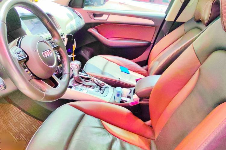 Used Audi Q5 2018 Collector's Edition 40 TFSI Technology Model Left Front Seat