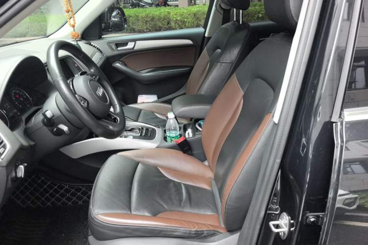 Used Audi Q5 2018 Collector's Edition 40 TFSI Technology Model Left Front Seat