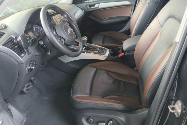 Used Audi Q5 2018 Collector's Edition 40 TFSI Technology Model Left Front Seat