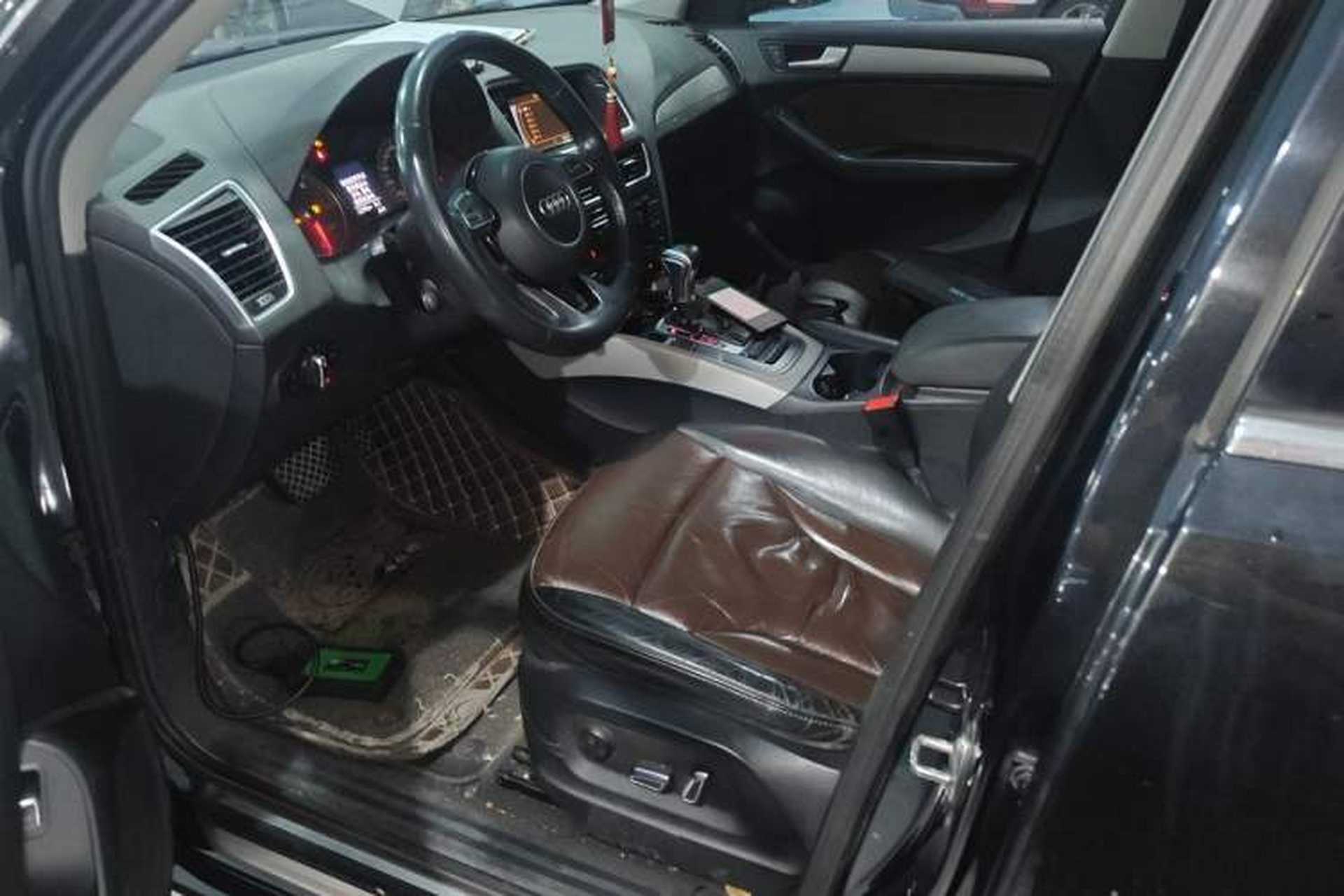 Used Audi Q5 2018 Collector's Edition 40 TFSI Ambition Model Left Front Seat