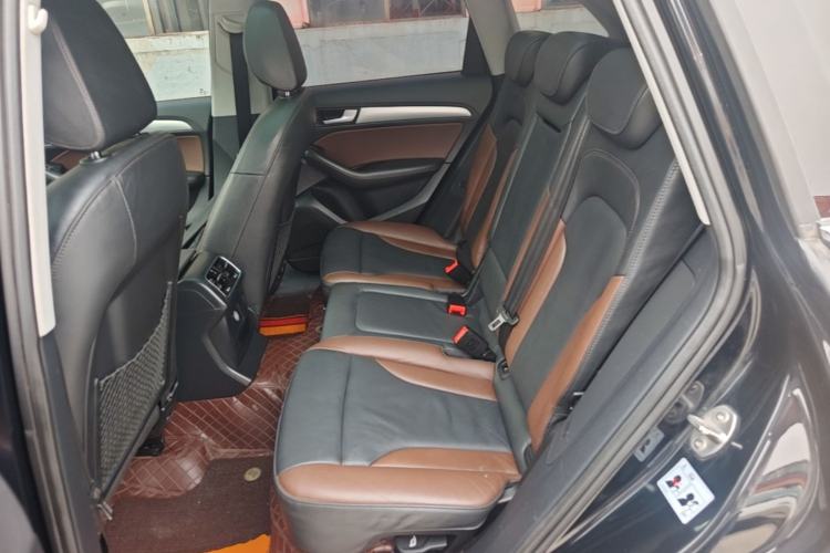Used Audi Q5 2018 Collector's Edition 40 TFSI Technology Model Left Rear Seat