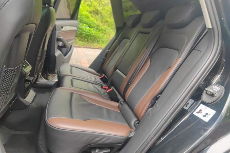Used Audi Q5 2018 Collector's Edition 40 TFSI Technology Model Left Rear Seat