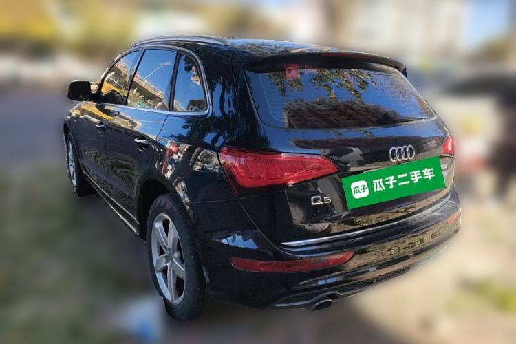 Used Audi Q5 2018 Collector's Edition 40 TFSI Ambition Model Rear Left 45 Deg