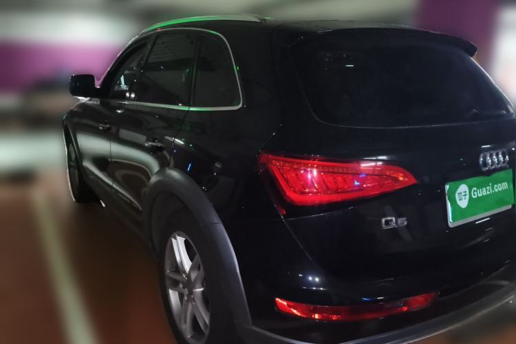 Used Audi Q5 2018 Collector's Edition 40 TFSI Technology Model Rear Left 45 Deg
