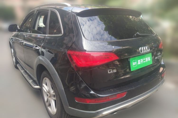 Used Audi Q5 2018 Collector's Edition 40 TFSI Technology Model Rear Left 45 Deg