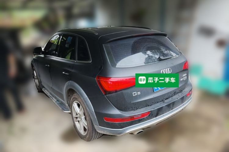 Used Audi Q5 2018 Collector's Edition 40 TFSI Ambition Model Rear Left 45 Deg