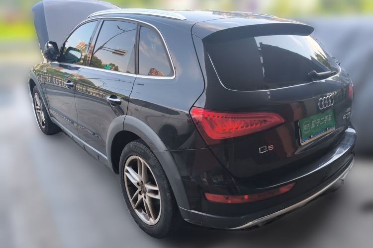 Used Audi Q5 2018 Collector's Edition 40 TFSI Technology Model Rear Left 45 Deg