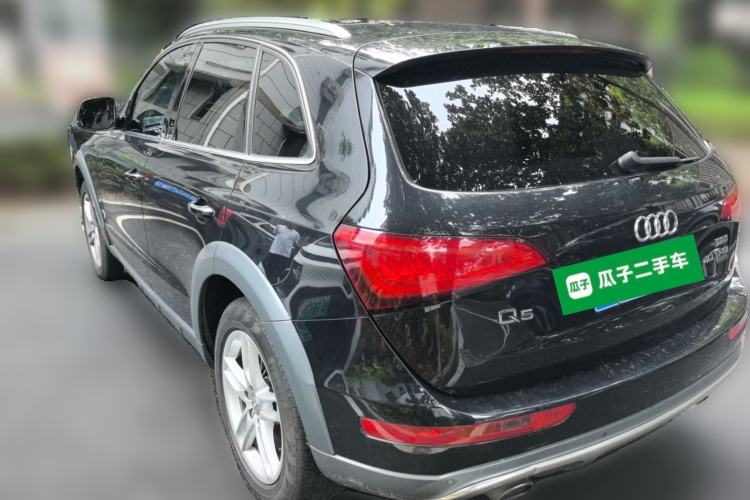 Used Audi Q5 2018 Collector's Edition 40 TFSI Technology Model Rear Left 45 Deg