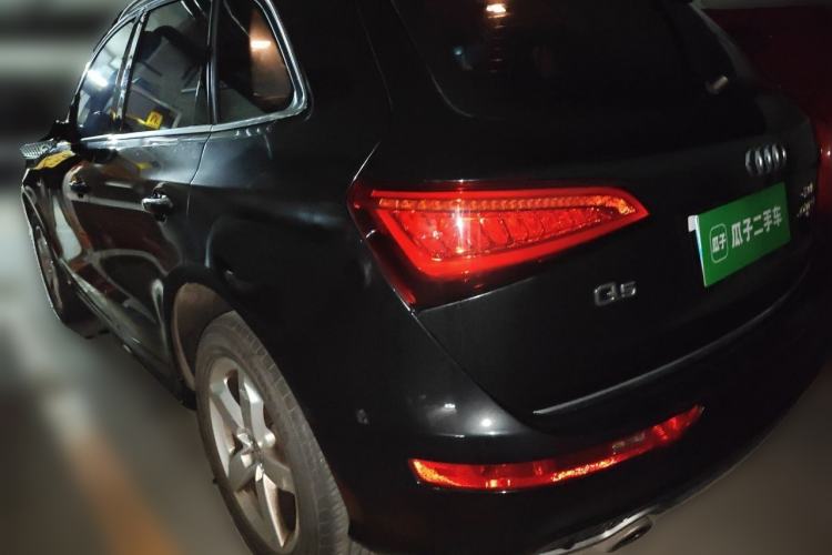 Used Audi Q5 2018 Collector's Edition 40 TFSI Ambition Model Rear Left 45 Deg