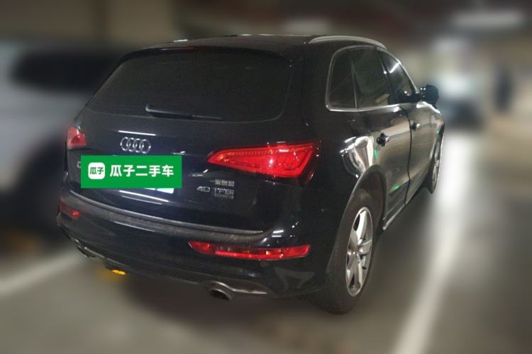 Used Audi Q5 2018 Collector's Edition 40 TFSI Ambition Model Rear Right 45 Deg