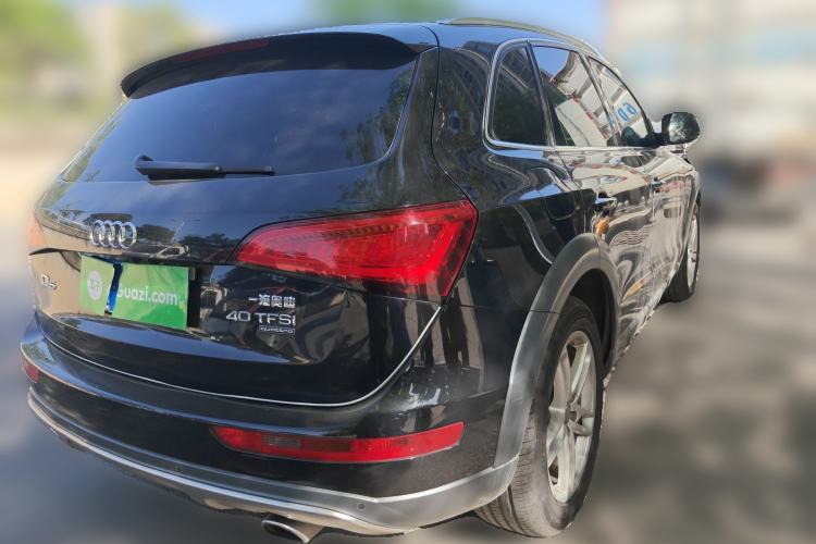 Used Audi Q5 2018 Collector's Edition 40 TFSI Technology Model Rear Right 45 Deg
