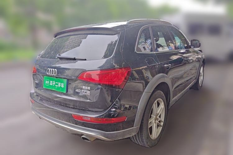 Used Audi Q5 2018 Collector's Edition 40 TFSI Technology Model Rear Right 45 Deg