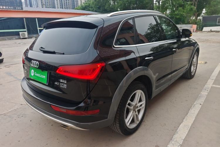 Used Audi Q5 2018 Collector's Edition 40 TFSI Technology Model Rear Right 45 Deg