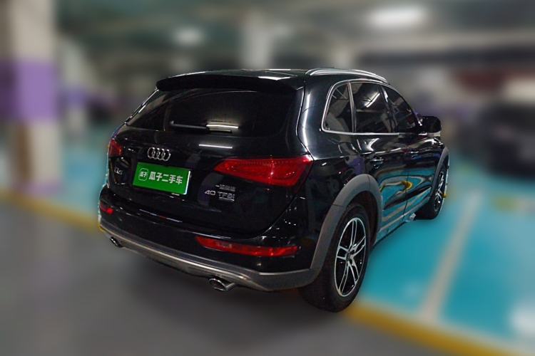 Used Audi Q5 2018 Collector's Edition 40 TFSI Ambition Model Rear Right 45 Deg