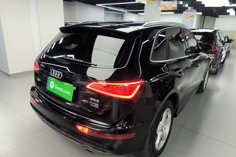 Used Audi Q5 2018 Collector's Edition 40 TFSI Ambition Model Rear Right 45 Deg