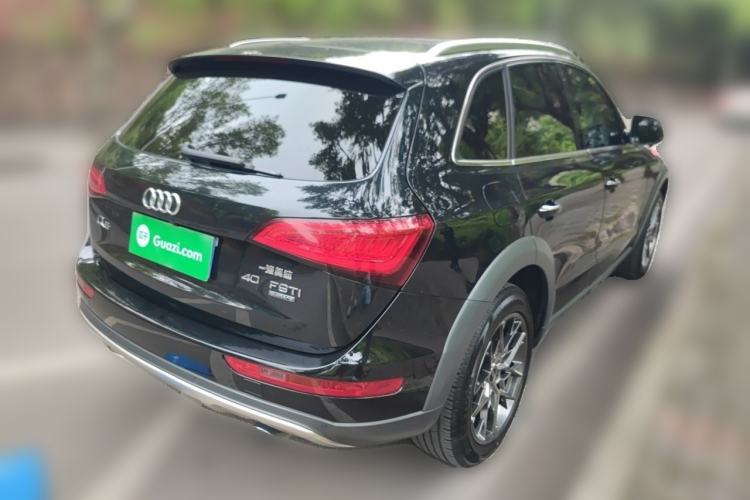 Used Audi Q5 2018 Collector's Edition 40 TFSI Technology Model Rear Right 45 Deg