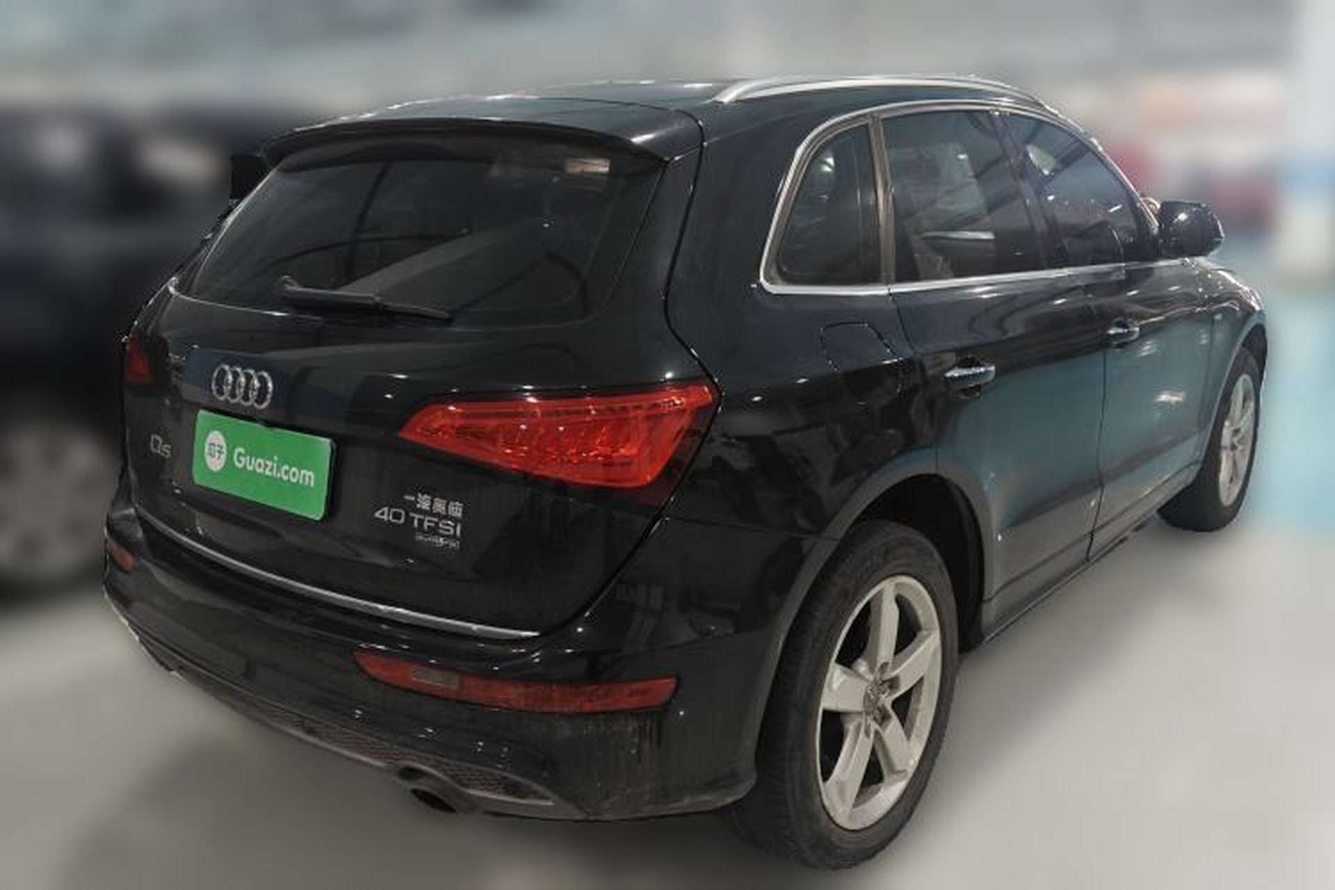 Used Audi Q5 2018 Collector's Edition 40 TFSI Ambition Model Rear Right 45 Deg