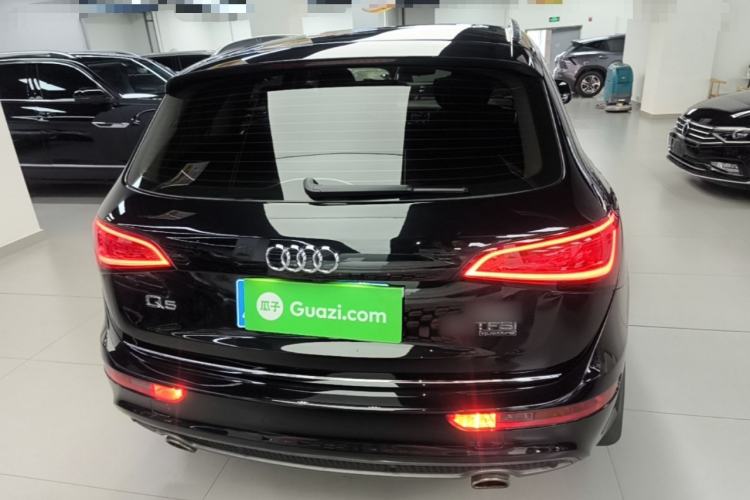 Used Audi Q5 2018 Collector's Edition 40 TFSI Ambition Model Rear