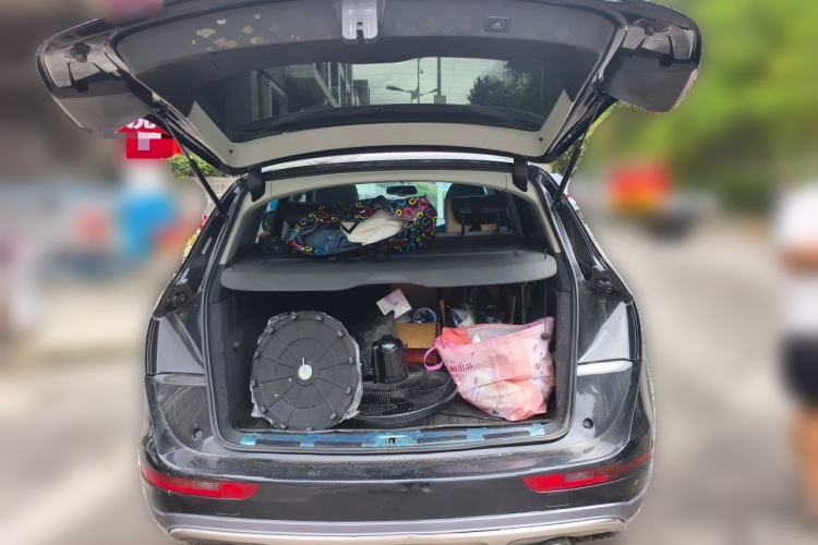 Used Audi Q5 2018 Collector's Edition 40 TFSI Technology Model Trunk