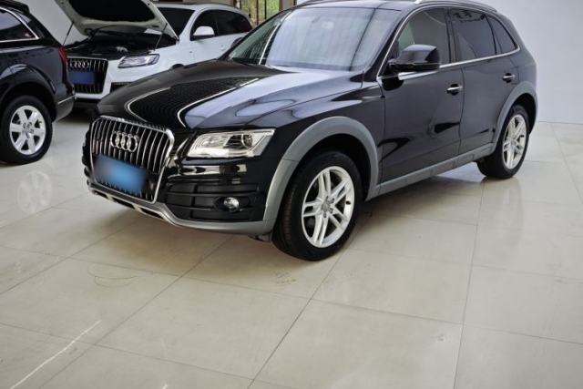 Used Audi Q5 2018 Collector's Edition 40 TFSI Technology Model