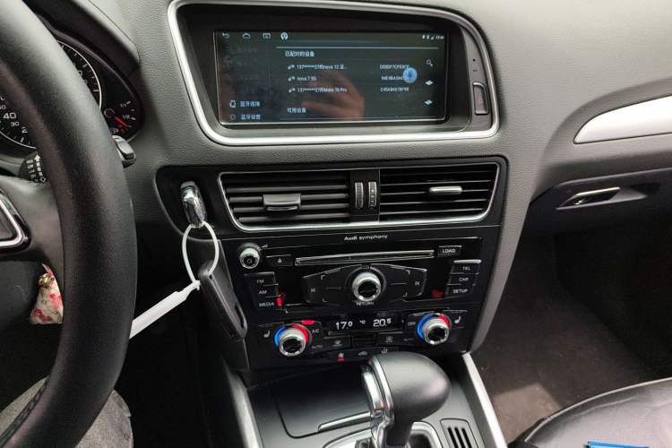 Used Audi Q5 2018 Collector's Edition 40 TFSI Technology Model
