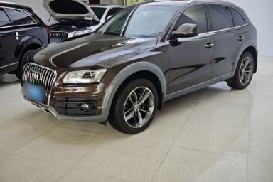 Used Audi Q5 2018 Collector's Edition 40 TFSI Technology Model
