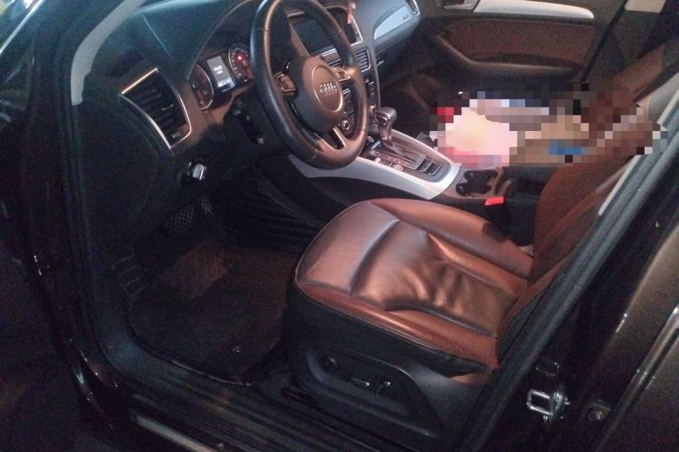 Used Audi Q5 2018 Collector's Edition 40 TFSI Technology Model Driver Seat