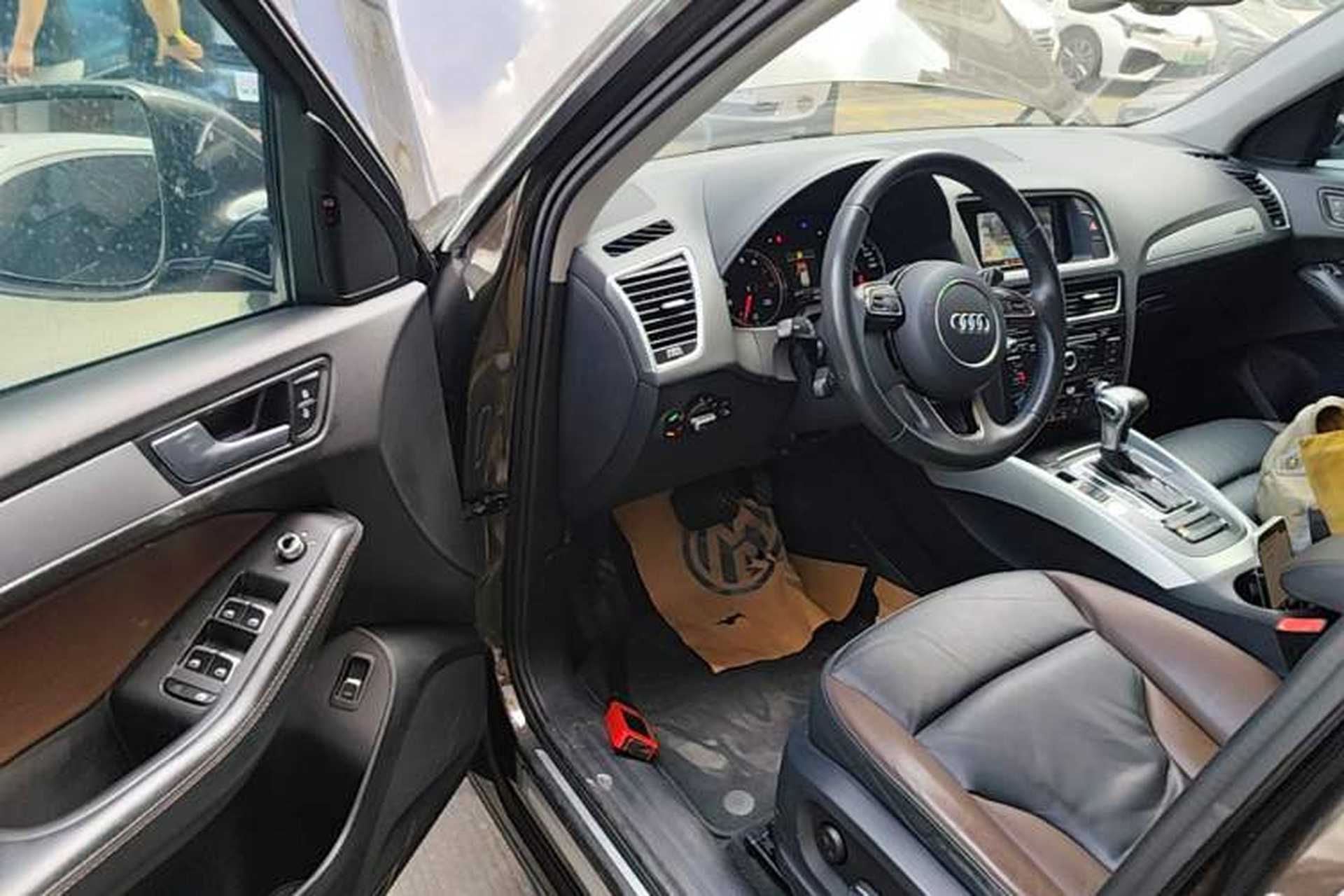 Used Audi Q5 2018 Collector's Edition 40 TFSI Technology Model Driver Seat