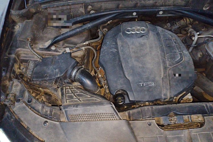Used Audi Q5 2018 Collector's Edition 40 TFSI Technology Model Engine Bay Right