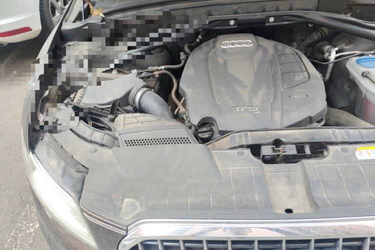 Used Audi Q5 2018 Collector's Edition 40 TFSI Technology Model Engine Bay Right