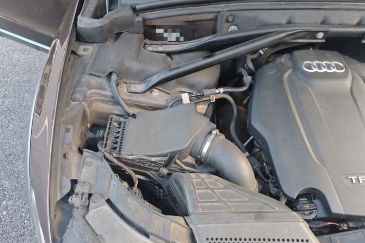 Used Audi Q5 2018 Collector's Edition 40 TFSI Technology Model Engine Bay Right