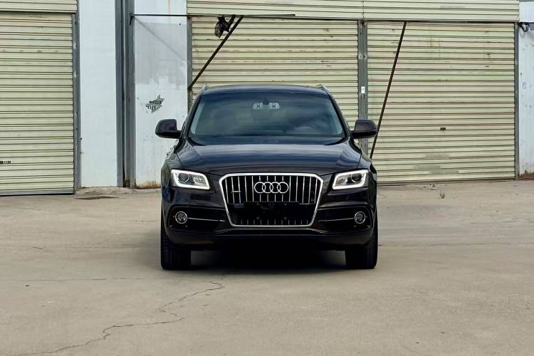 Used Audi Q5 2018 Collector's Edition 40 TFSI Technology Model Exterior 1