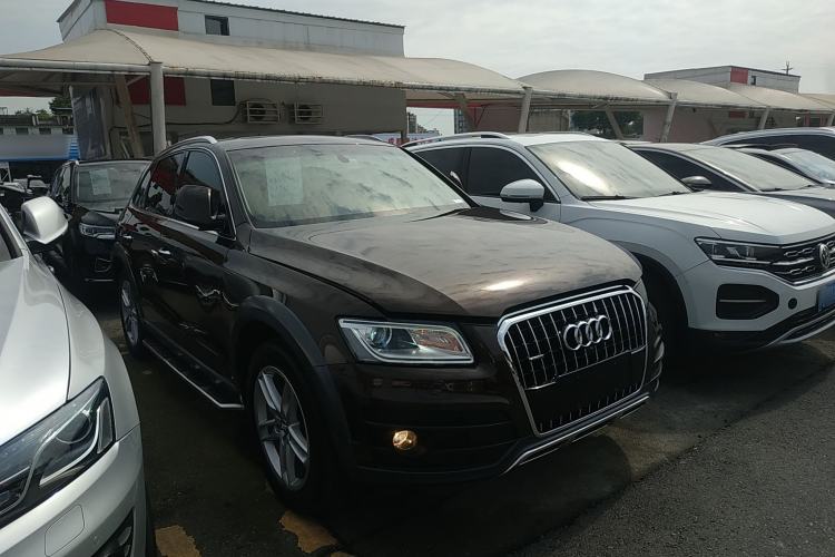 Used Audi Q5 2018 Collector's Edition 40 TFSI Technology Model Exterior 1