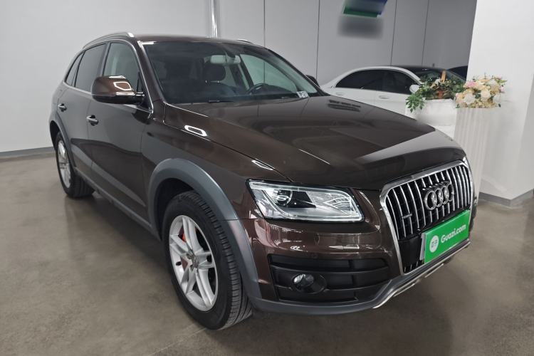 Used Audi Q5 2018 Collector's Edition 40 TFSI Technology Model Exterior 1