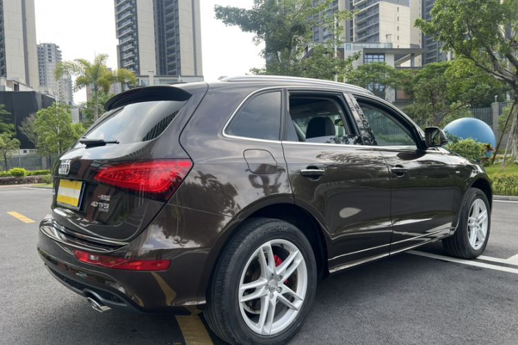 Used Audi Q5 2018 Collector's Edition 40 TFSI Technology Model Exterior 10