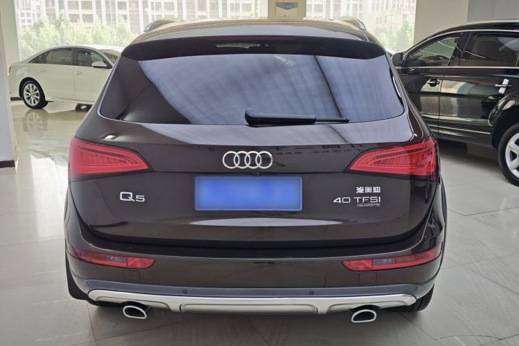 Used Audi Q5 2018 Collector's Edition 40 TFSI Technology Model Exterior 3