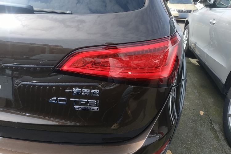 Used Audi Q5 2018 Collector's Edition 40 TFSI Technology Model Exterior 3