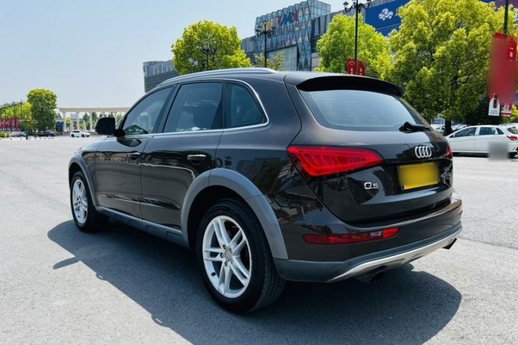 Used Audi Q5 2018 Collector's Edition 40 TFSI Technology Model Exterior 5