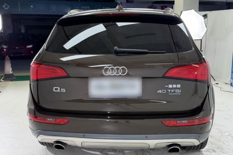 Used Audi Q5 2018 Collector's Edition 40 TFSI Technology Model Exterior 7