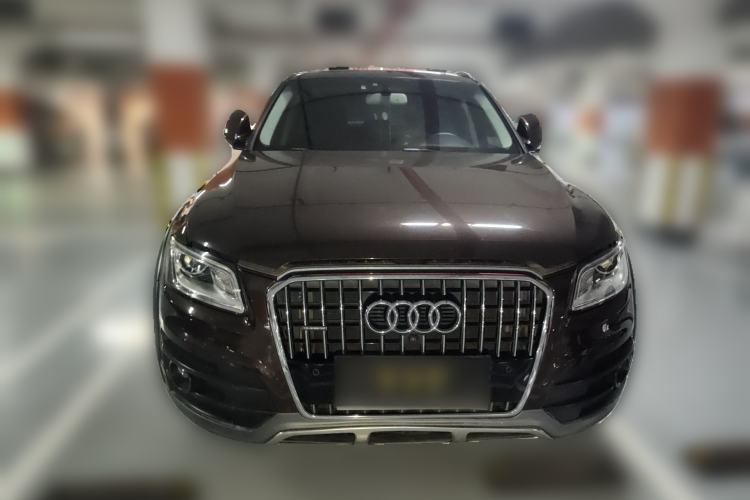 Used Audi Q5 2018 Collector's Edition 40 TFSI Technology Model Front