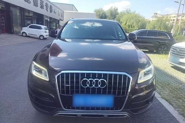 Used Audi Q5 2018 Collector's Edition 40 TFSI Technology Model Front
