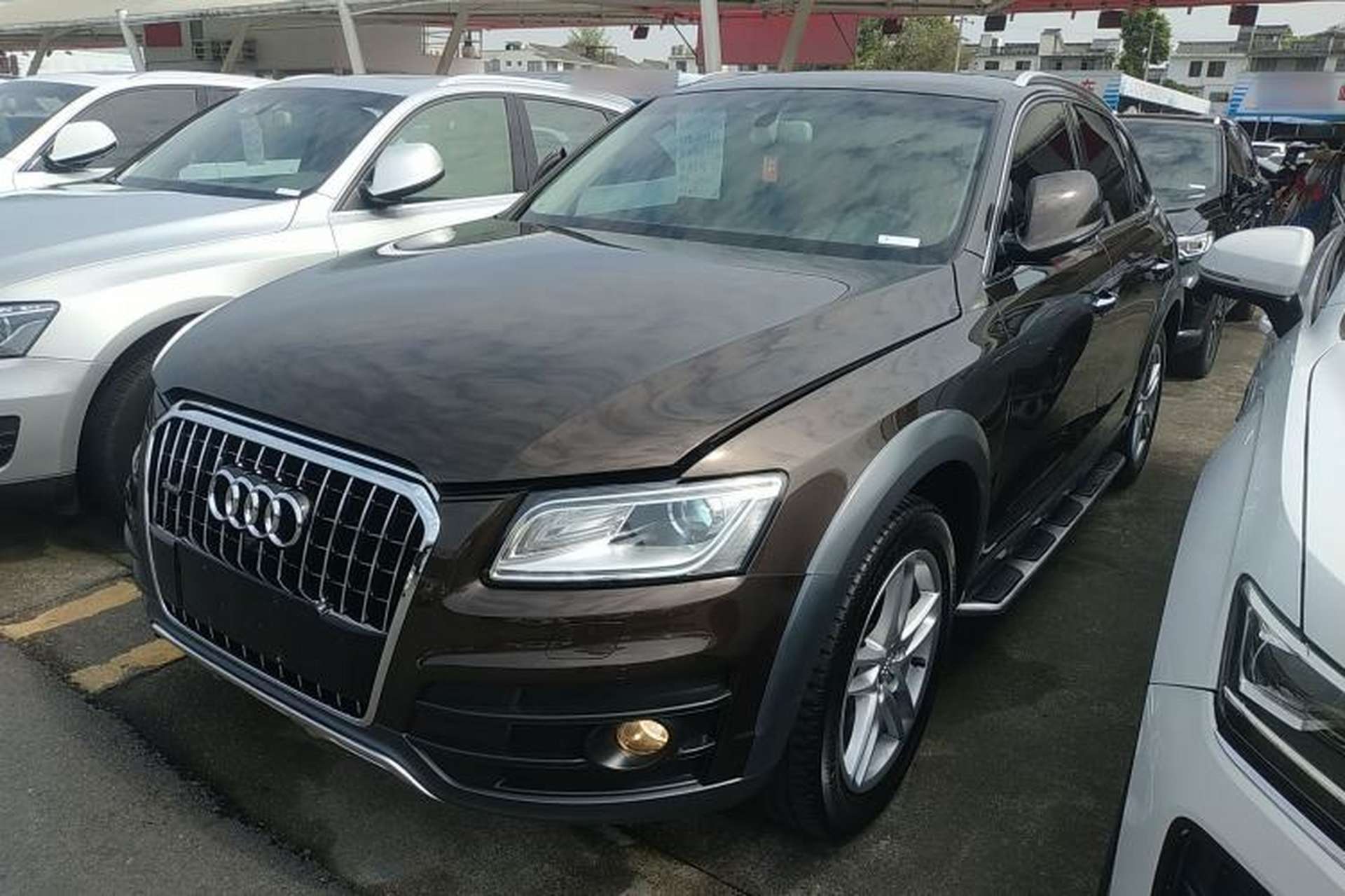 Used Audi Q5 2018 Collector's Edition 40 TFSI Technology Model Front Left 45 Deg
