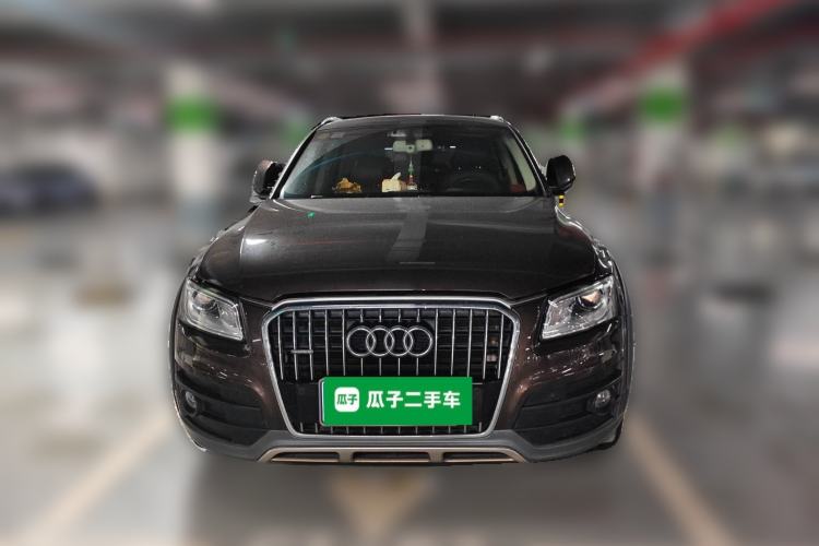 Used Audi Q5 2018 Collector's Edition 40 TFSI Technology Model Front