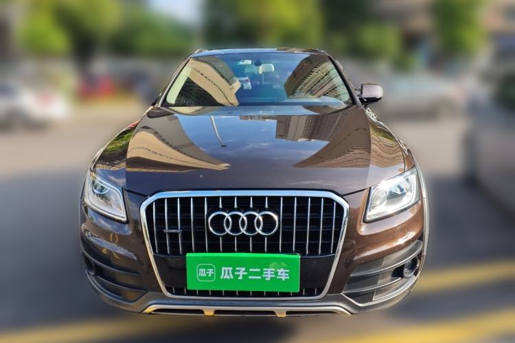 Used Audi Q5 2018 Collector's Edition 40 TFSI Technology Model Front