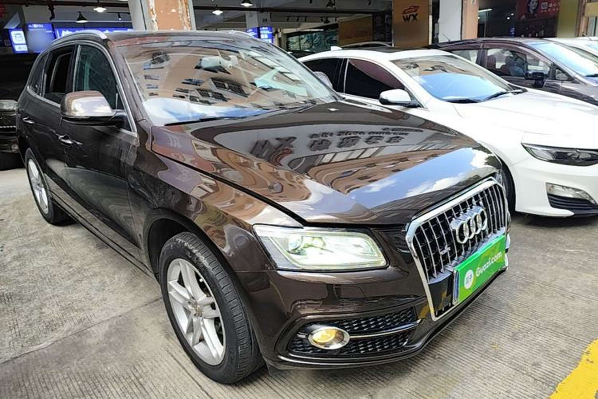 Used Audi Q5 2018 Collector's Edition 40 TFSI Technology Model Front Right 45 Deg