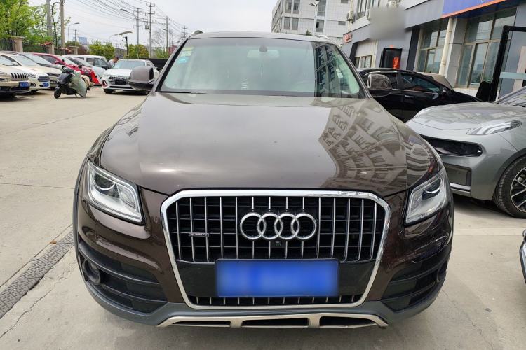 Used Audi Q5 2018 Collector's Edition 40 TFSI Technology Model
