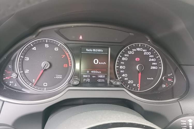 Used Audi Q5 2018 Collector's Edition 40 TFSI Technology Model Instrument Cluster