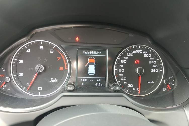 Used Audi Q5 2018 Collector's Edition 40 TFSI Technology Model Instrument Cluster