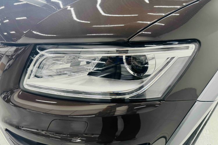 Used Audi Q5 2018 Collector's Edition 40 TFSI Technology Model Left Front Headlight